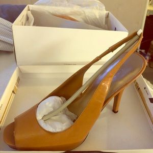 Nine West Peep toe sling back pumps